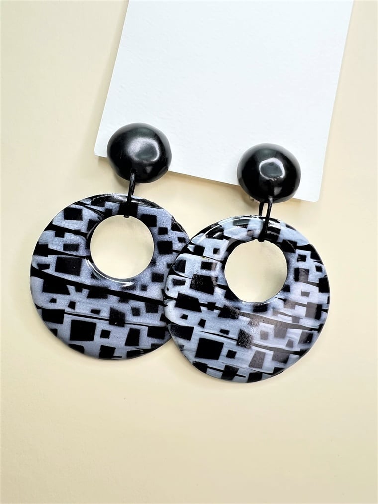 Black Grey Circle Clip-Ons