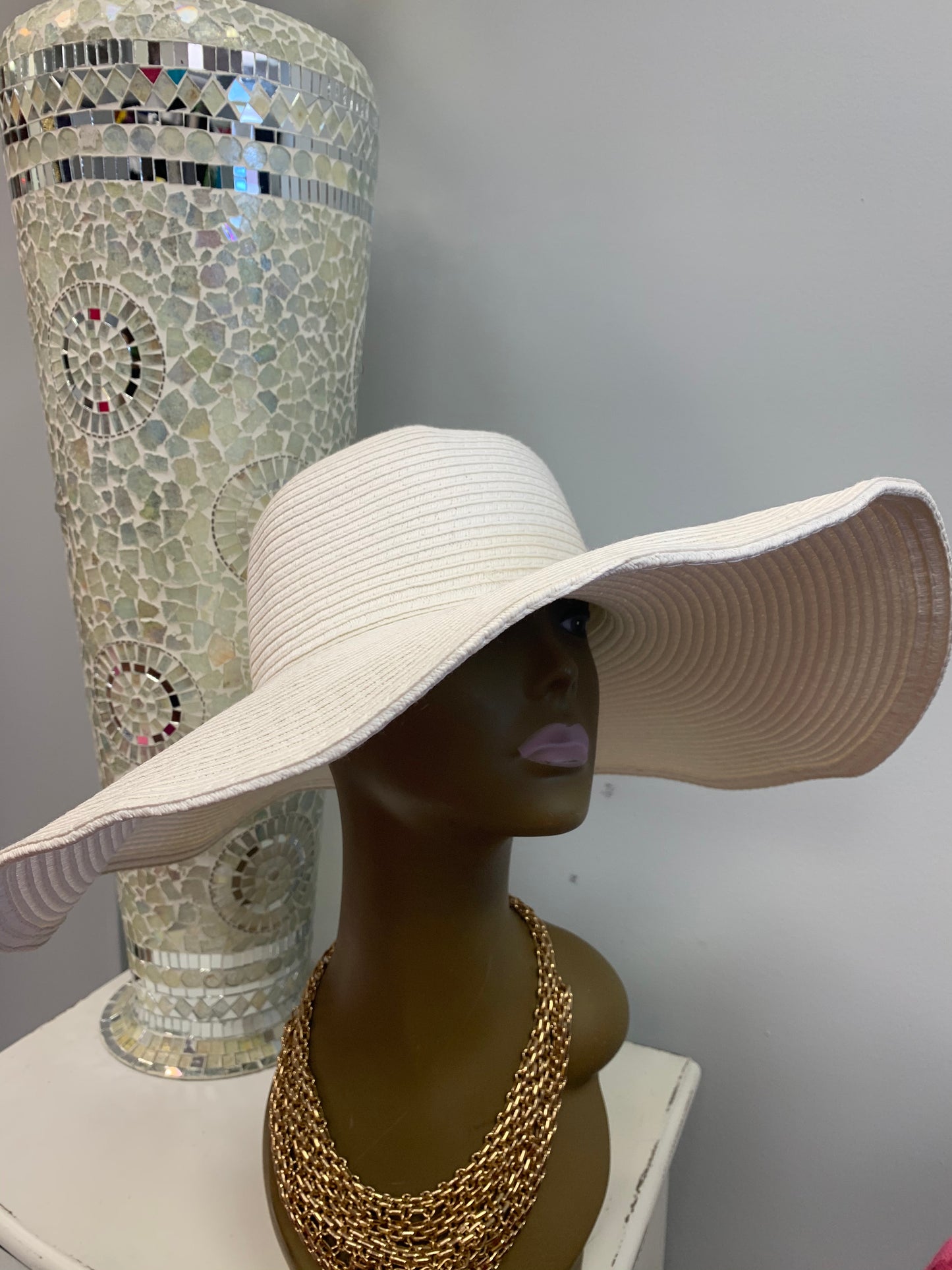 White Shapable Straw Hat