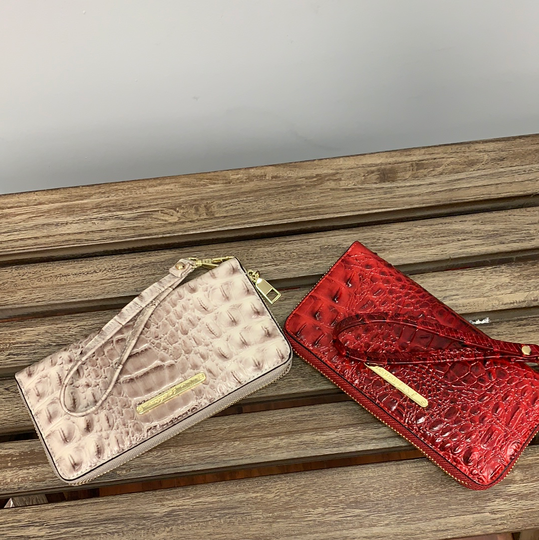 Textured Zip Waller (2 Colors)