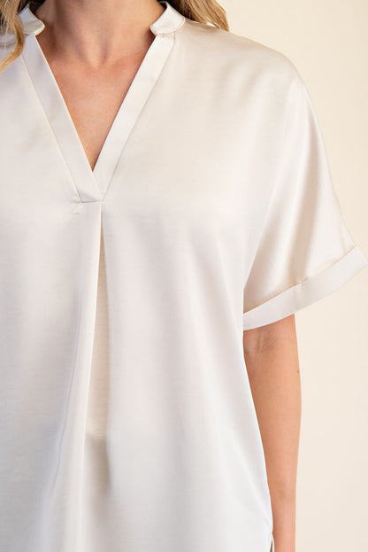 Simply Chic Satin Top – Cream