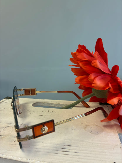 Amber Chic Sunnies
