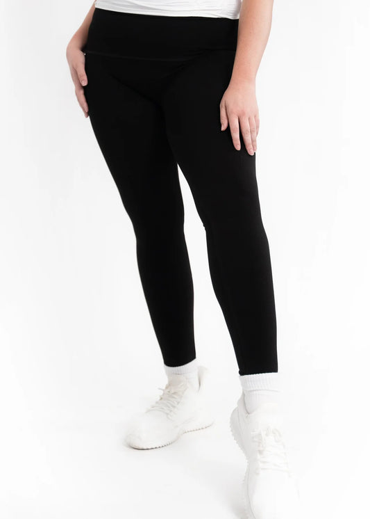 Curvy Fit - Black High Waisted Leggings