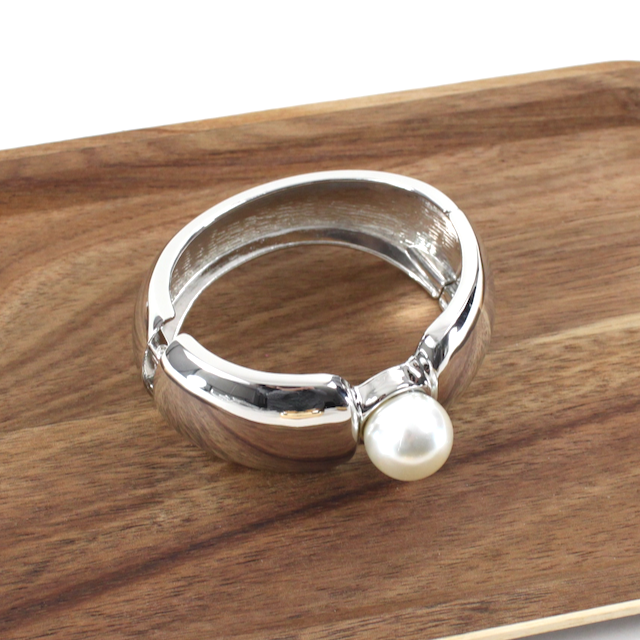 Pearly Bangle (2 Colors)