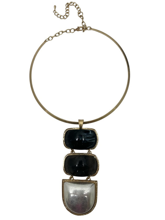 Noir Elegance Collar Necklace