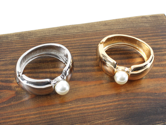 Pearly Bangle (2 Colors)