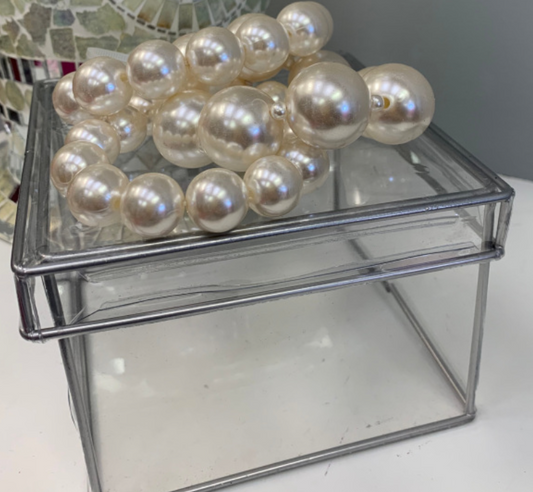 Large Pearl Bracelet