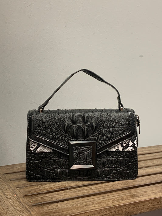 Sassy Snakey Clutch