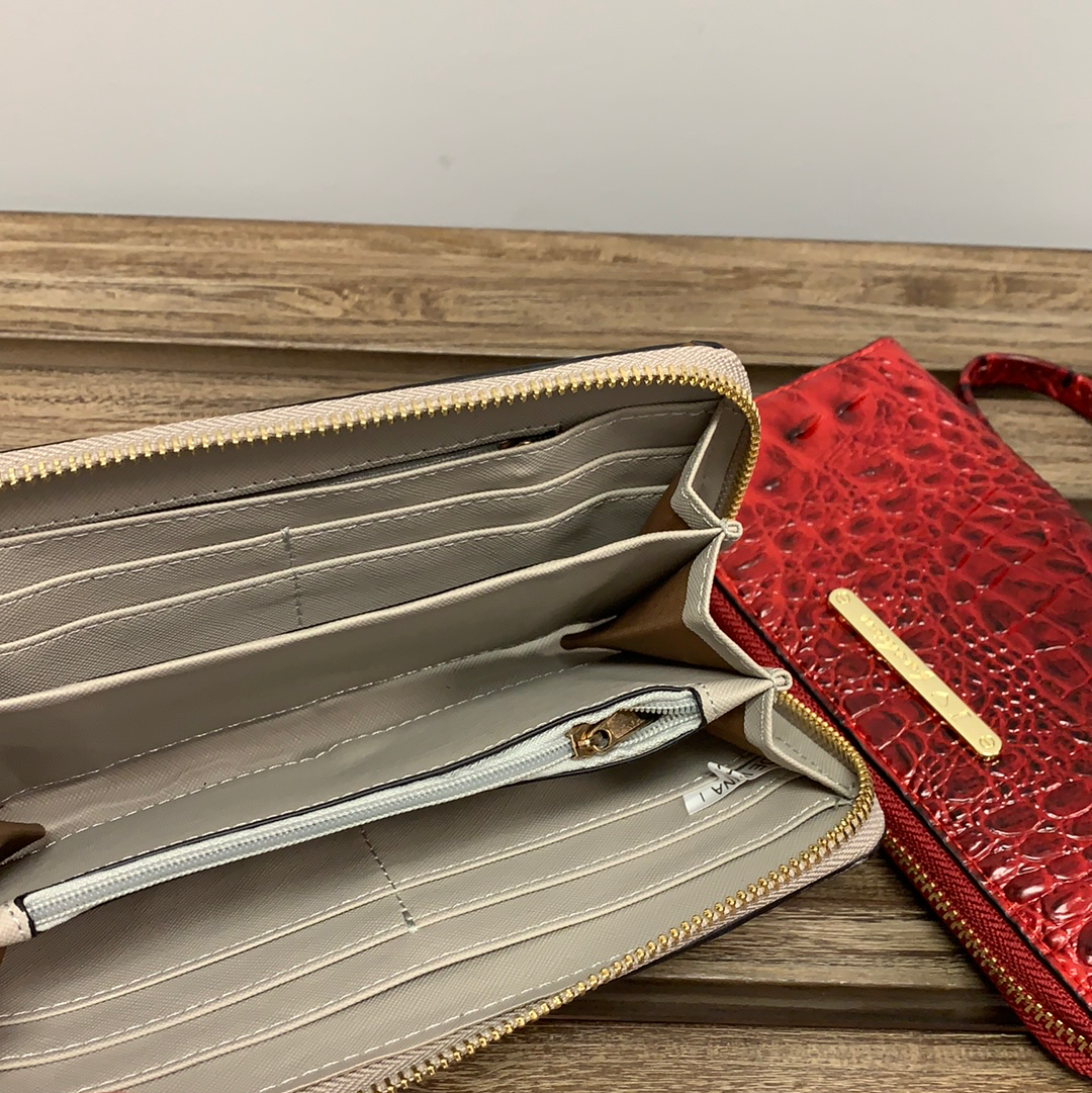Textured Zip Waller (2 Colors)